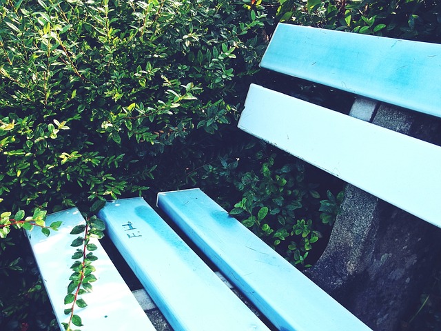 手陷入苦战 手陷入苦战